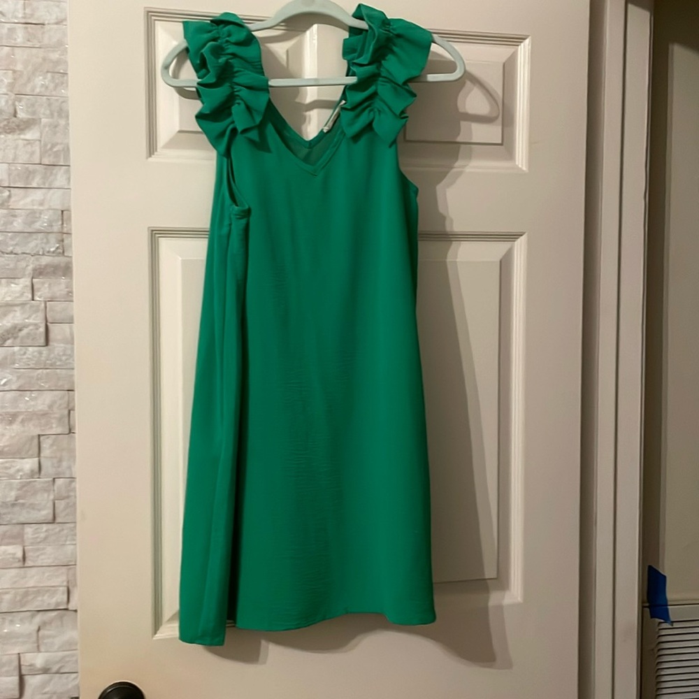 Green ruffle sleeve dress
